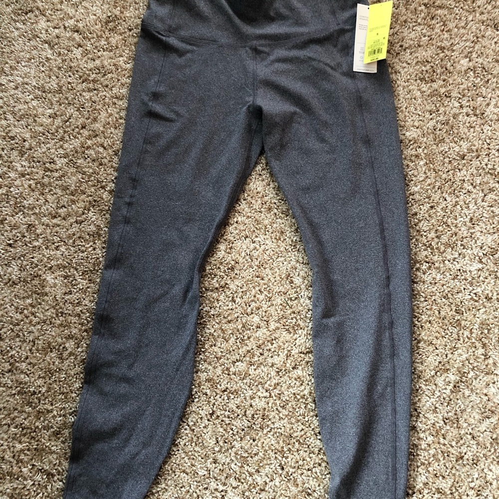 NWT Women’s all in motion mid-rise legging